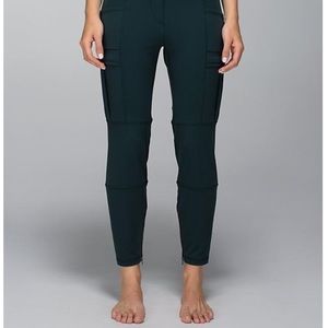 Lululemon Om & Roam Untight Tight size 4